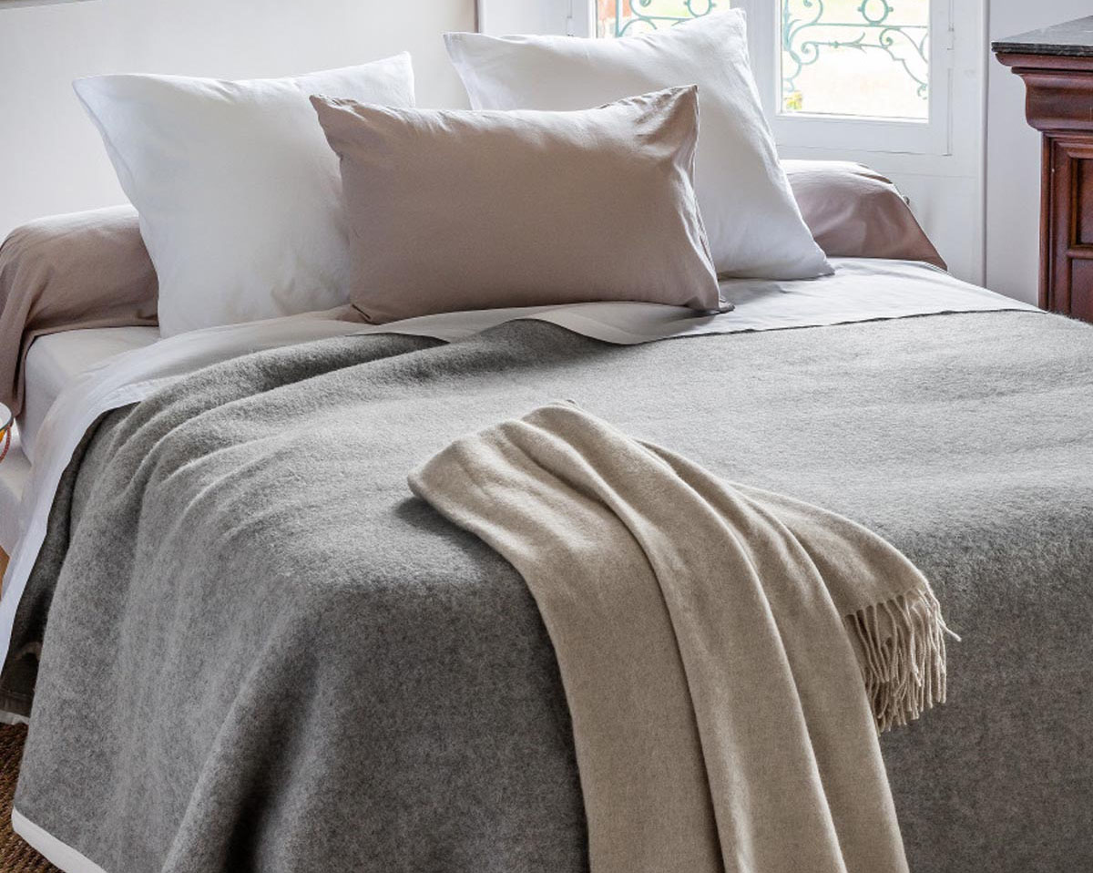 Couverture PASTORALE Gris