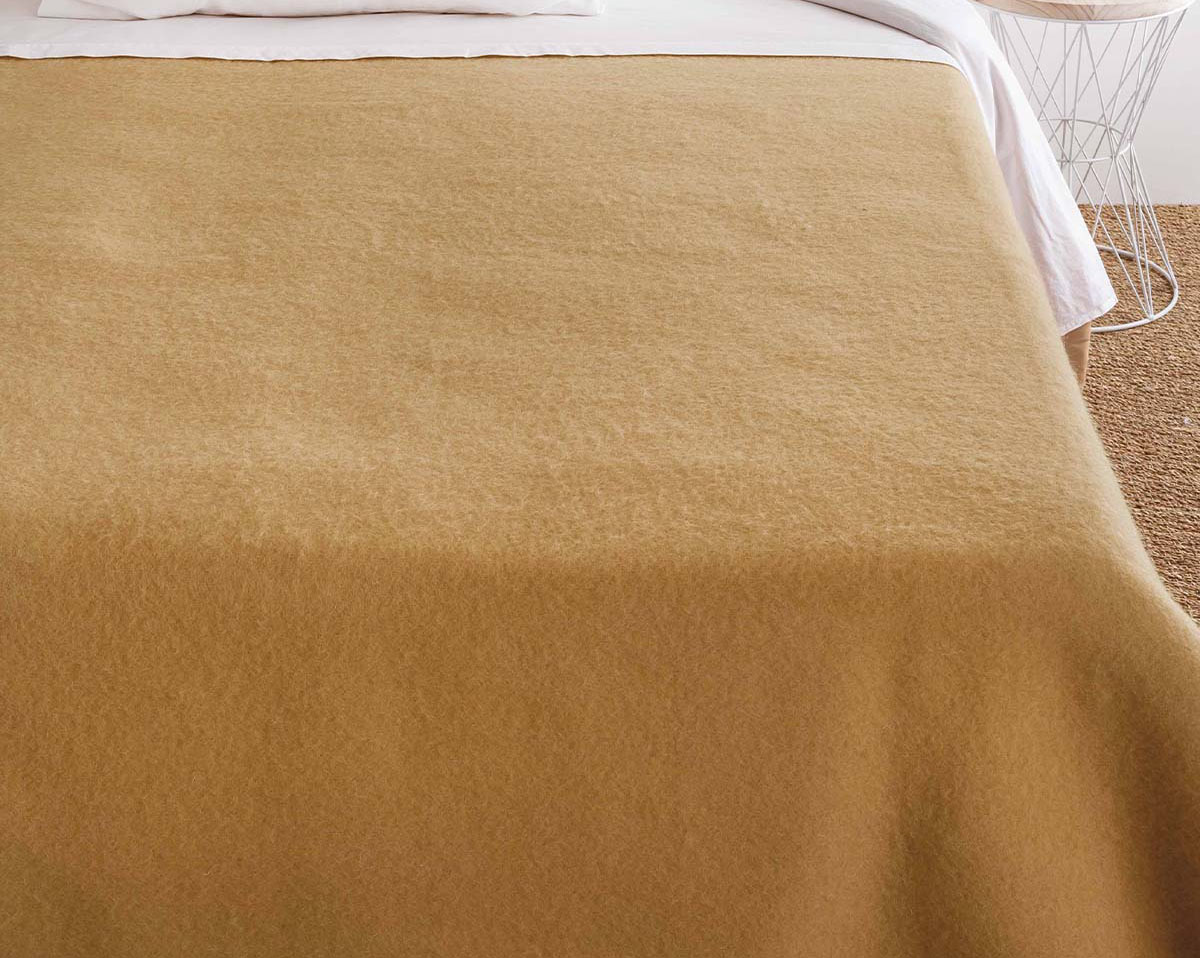 Couverture VOLTA Biche