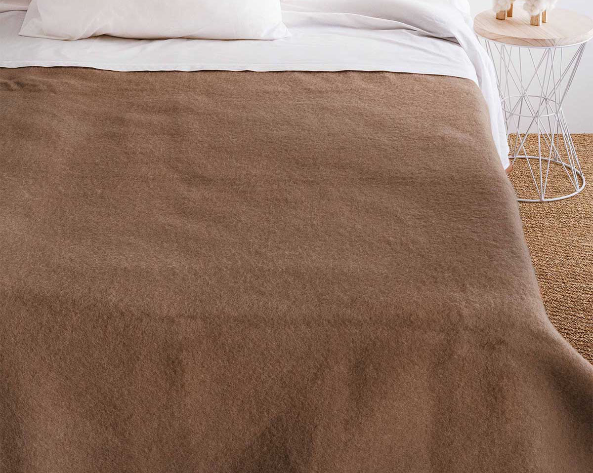 Couverture VOLTA Chamois Naturel