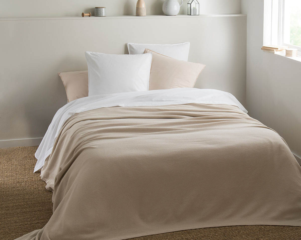 Couverture RIVIERA Grege