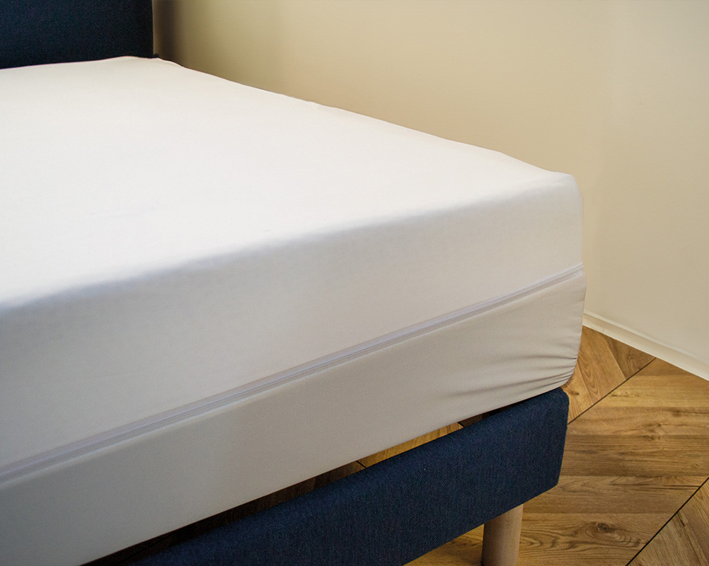 Housse intégrale de matelas anti-punaises de lit BUG BARRIER Blanc